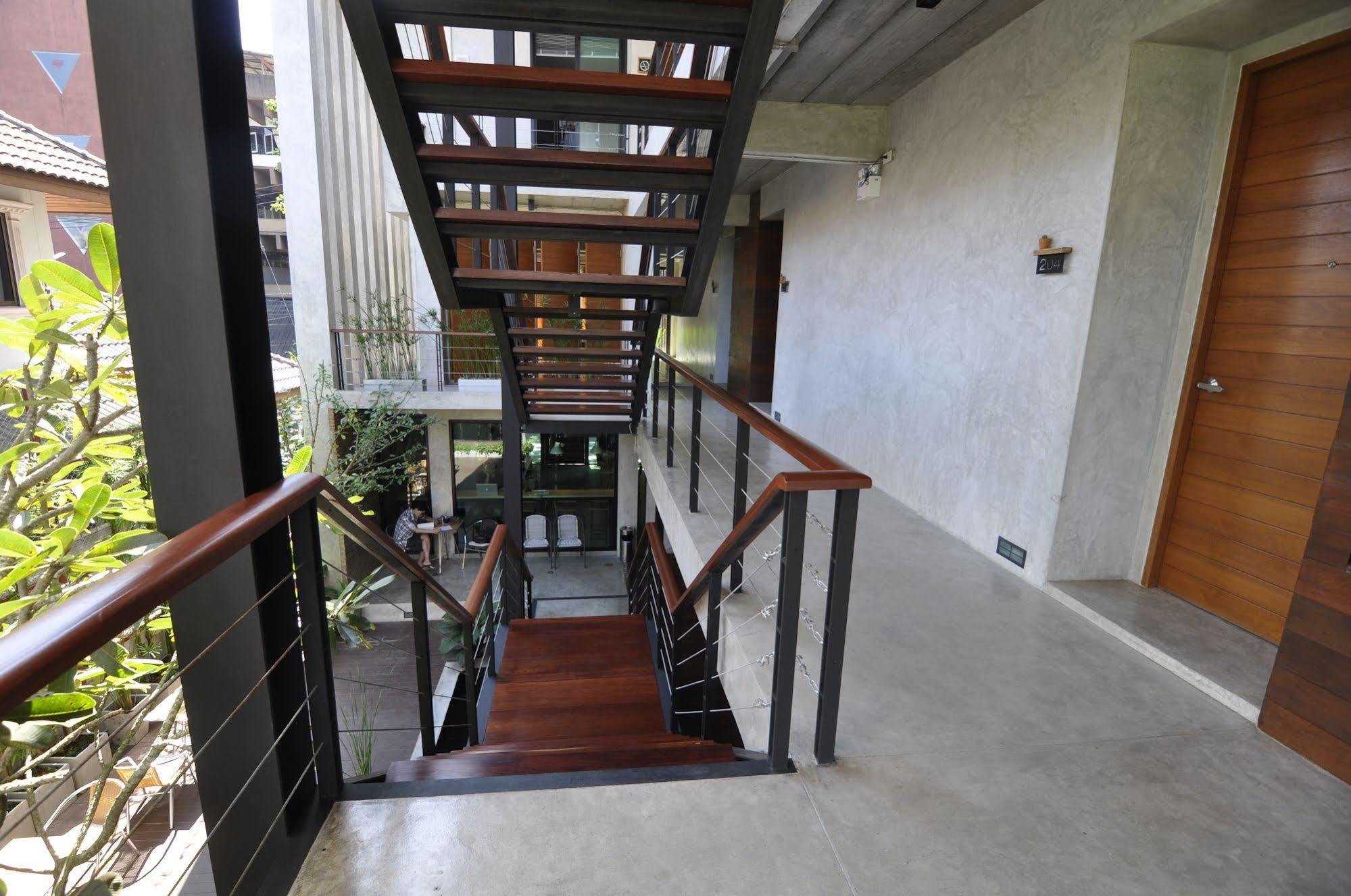 Bed and breakfast Zzziesta Chiang Mai Extérieur photo
